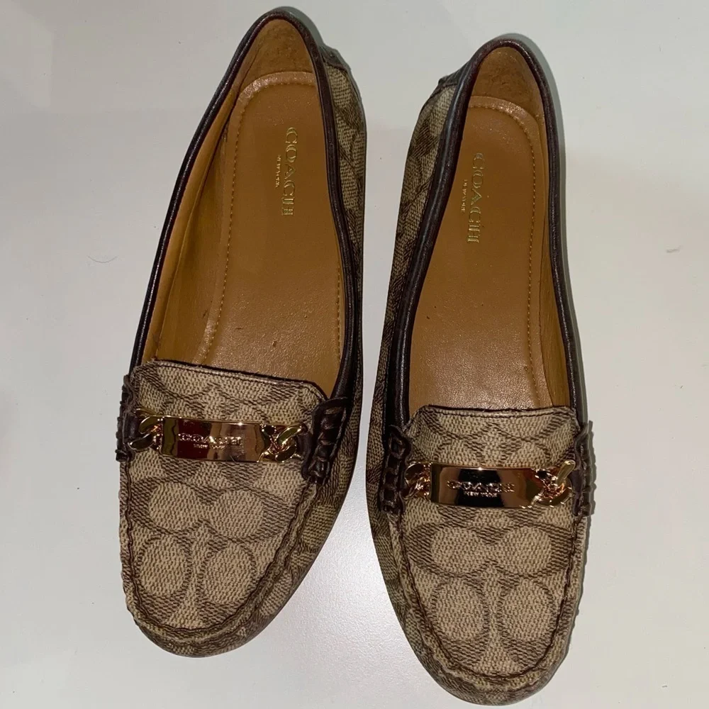 NWOT COACH BRAND OLIVE SIGNATURE C SLIP ON LOAFERS NEVER WORN LUXURY DESIGNER - Picture 14 of 14
